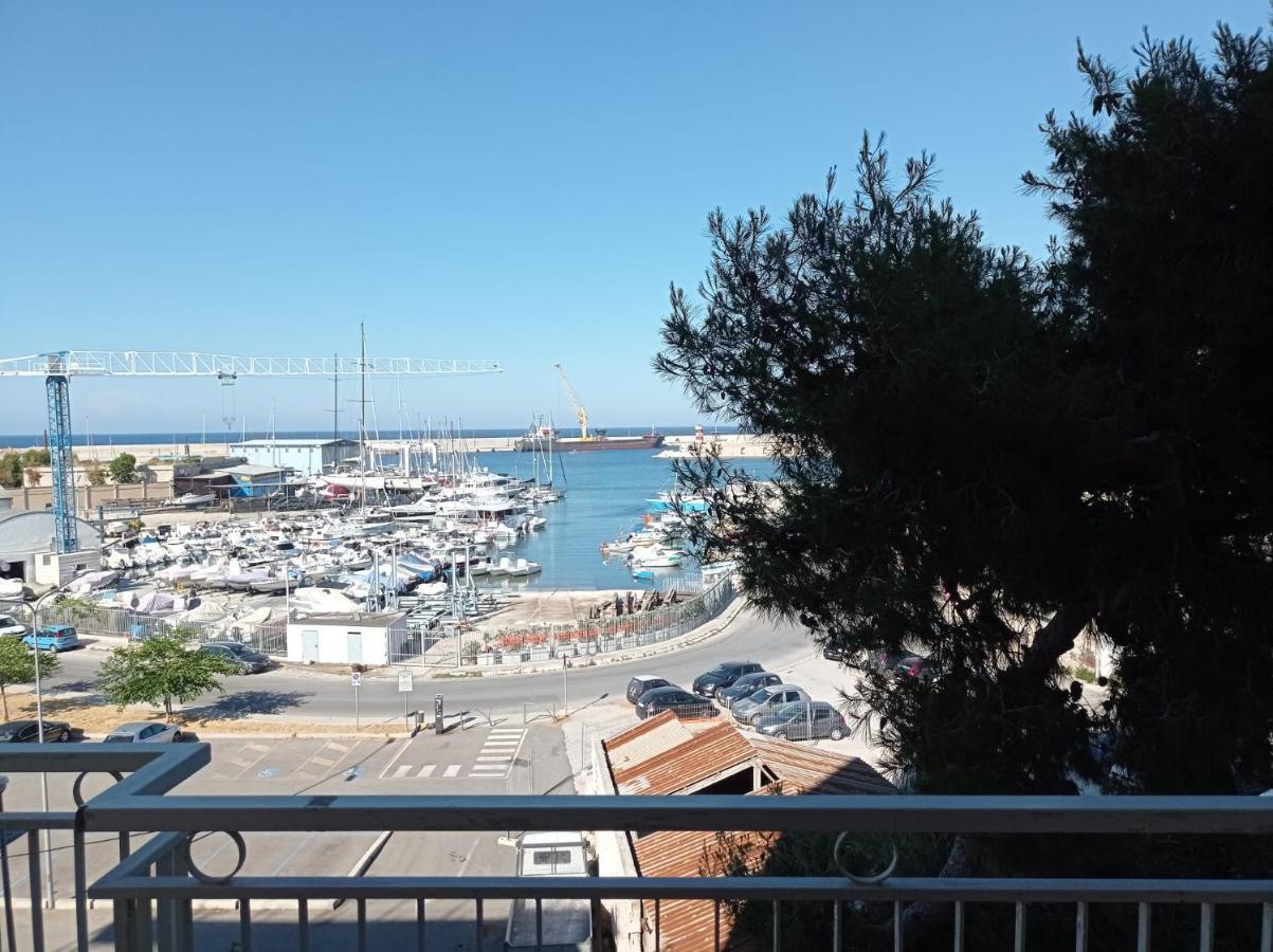 Monopoli Guest House Ba07203091000019440 Eksteriør billede