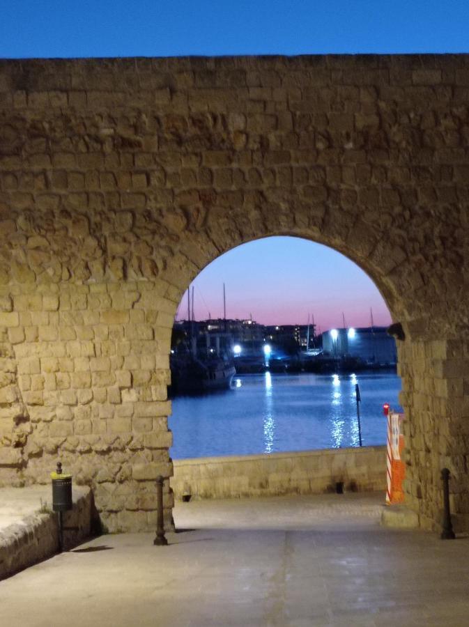 Monopoli Guest House Ba07203091000019440 Eksteriør billede
